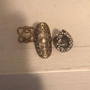 💔SOLD💔 Set of three rings